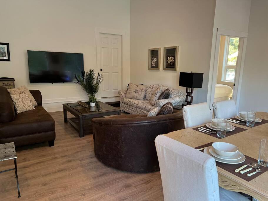 Country Home, Sleeps 6 Pets Friendly Port Alberni Eksteriør billede